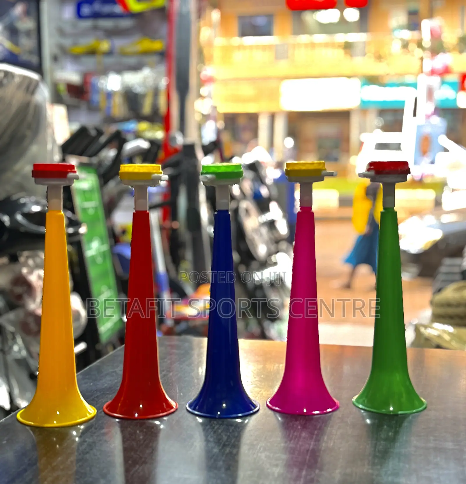 Adjustable Vuvuzela Single