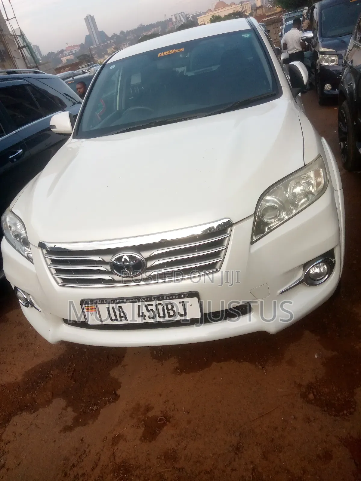Toyota Vanguard 2012 White