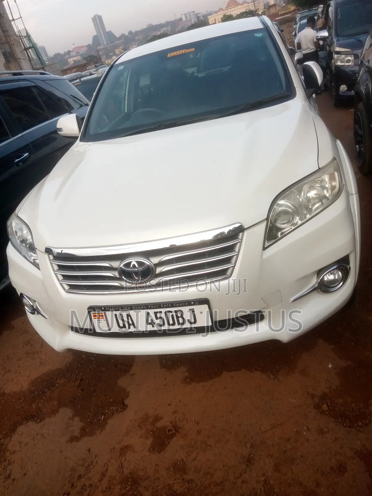 Toyota Vanguard 2012 White