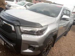 Toyota Hilux 2017 Silver