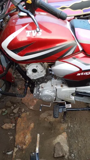 TVS HLX 125 2022 Red