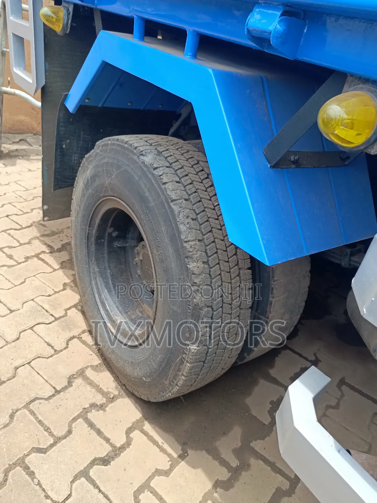 Isuzu Forward Truck