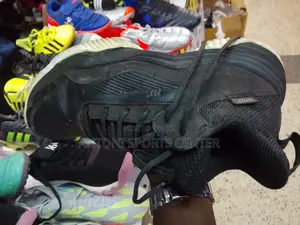 Black Color Basketball Shoe Original Material
