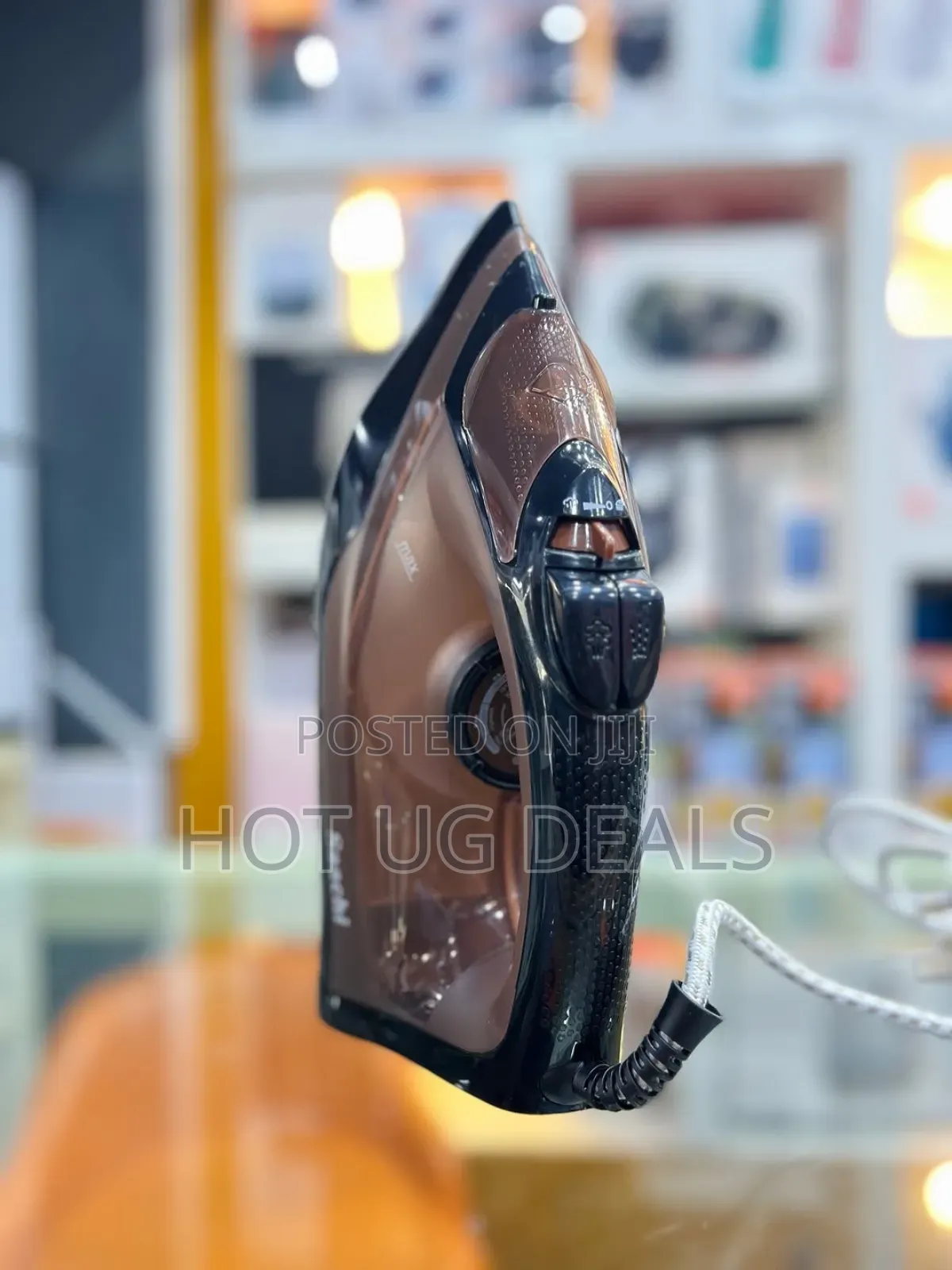 Saachi Steam Iron _ Blue/ Black/Maroon