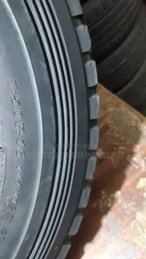 Imported Tires 7.50 R16 Dunlop Japan Used but Still in Good Condition