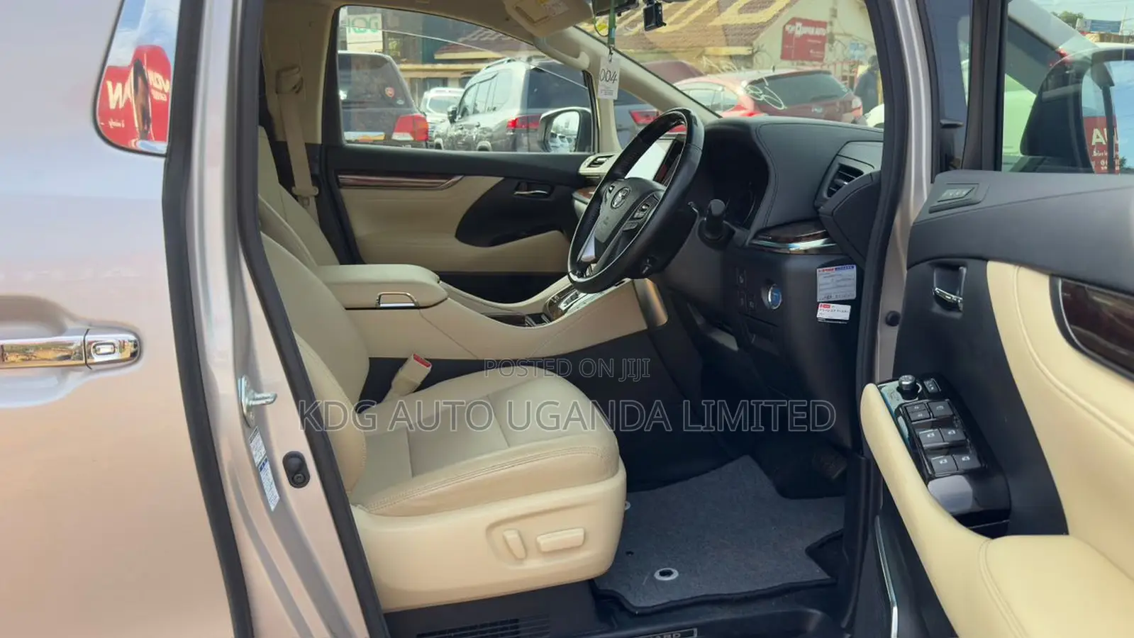 Toyota Alphard 2.5 Hybrid AWD 2019 Silver