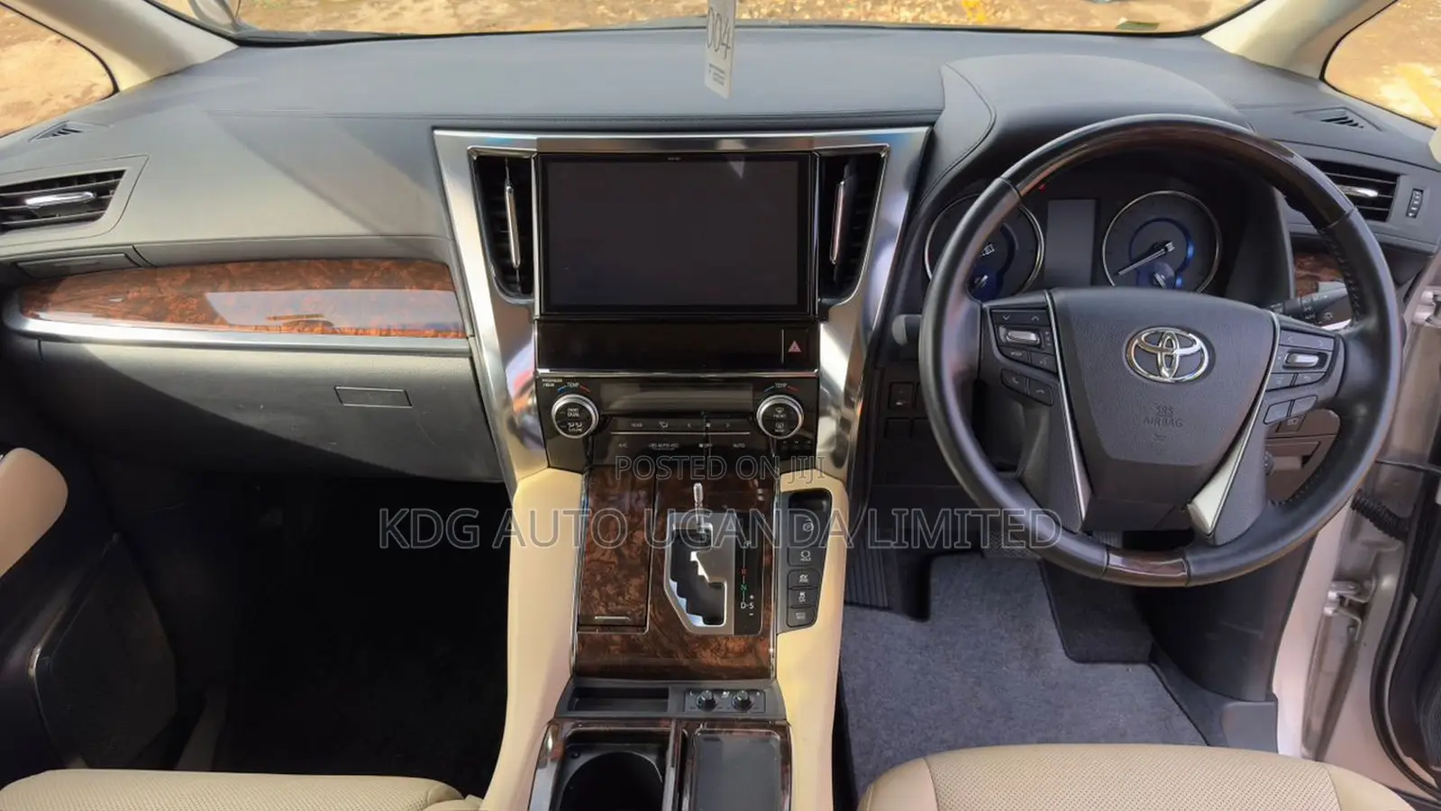 Toyota Alphard 2.5 Hybrid AWD 2019 Silver