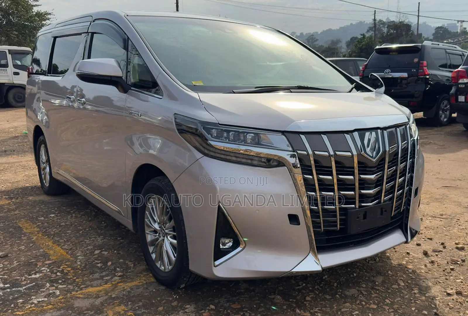 Toyota Alphard 2.5 Hybrid AWD 2019 Silver