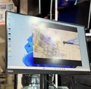 Lenovo Monitor 27 Inch Display 2 K Type C Hdmi Dp