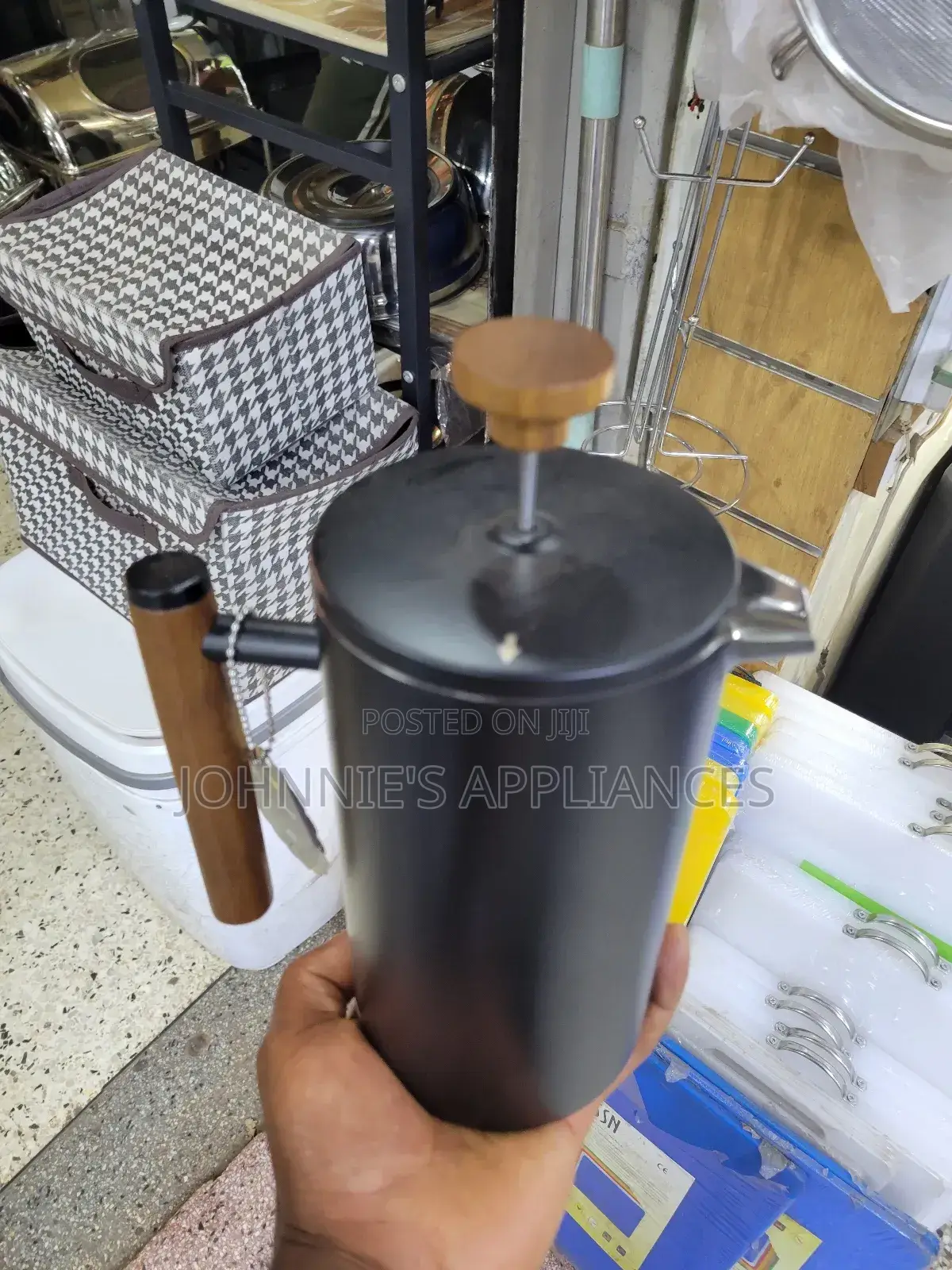 Multi Function Coffee Plunger Black B8g in Capacity