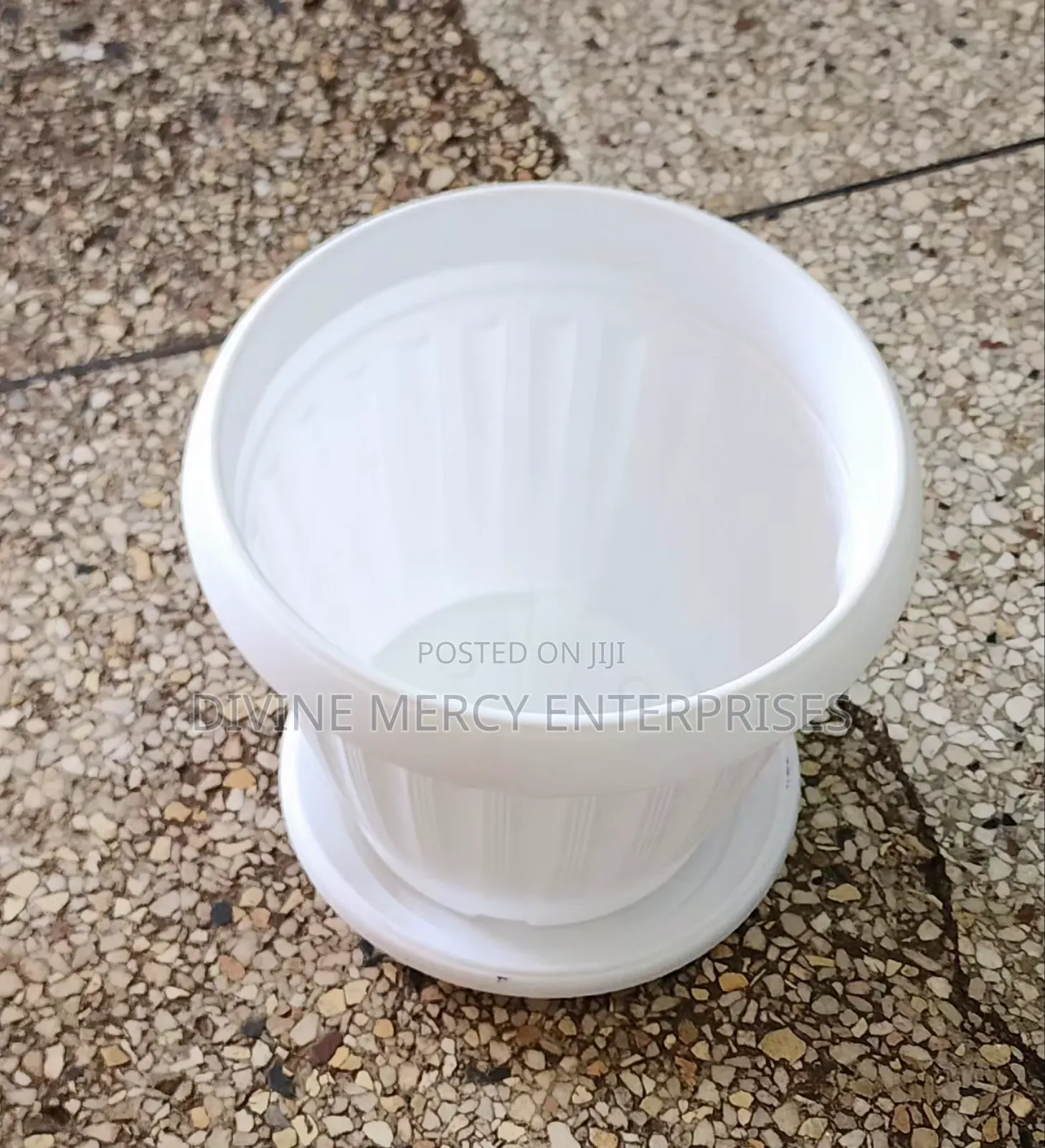 Round Flower Pot Small Size White