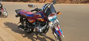 Bajaj Boxer 125 2023 Red