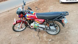 Bajaj Boxer 125 2023 Red
