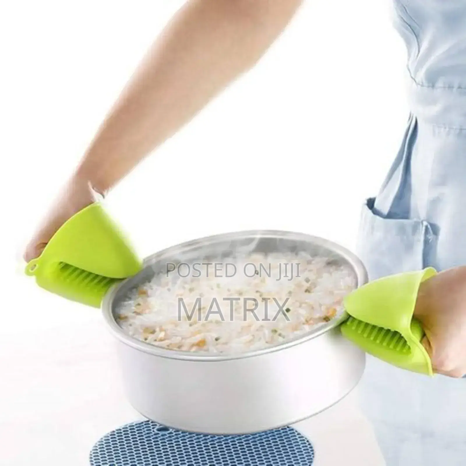 A Pair of Non-Toxic Heat Resistant Cooking Gloves Kitchen Silicone