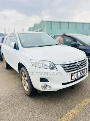 Toyota Vanguard 2011 White