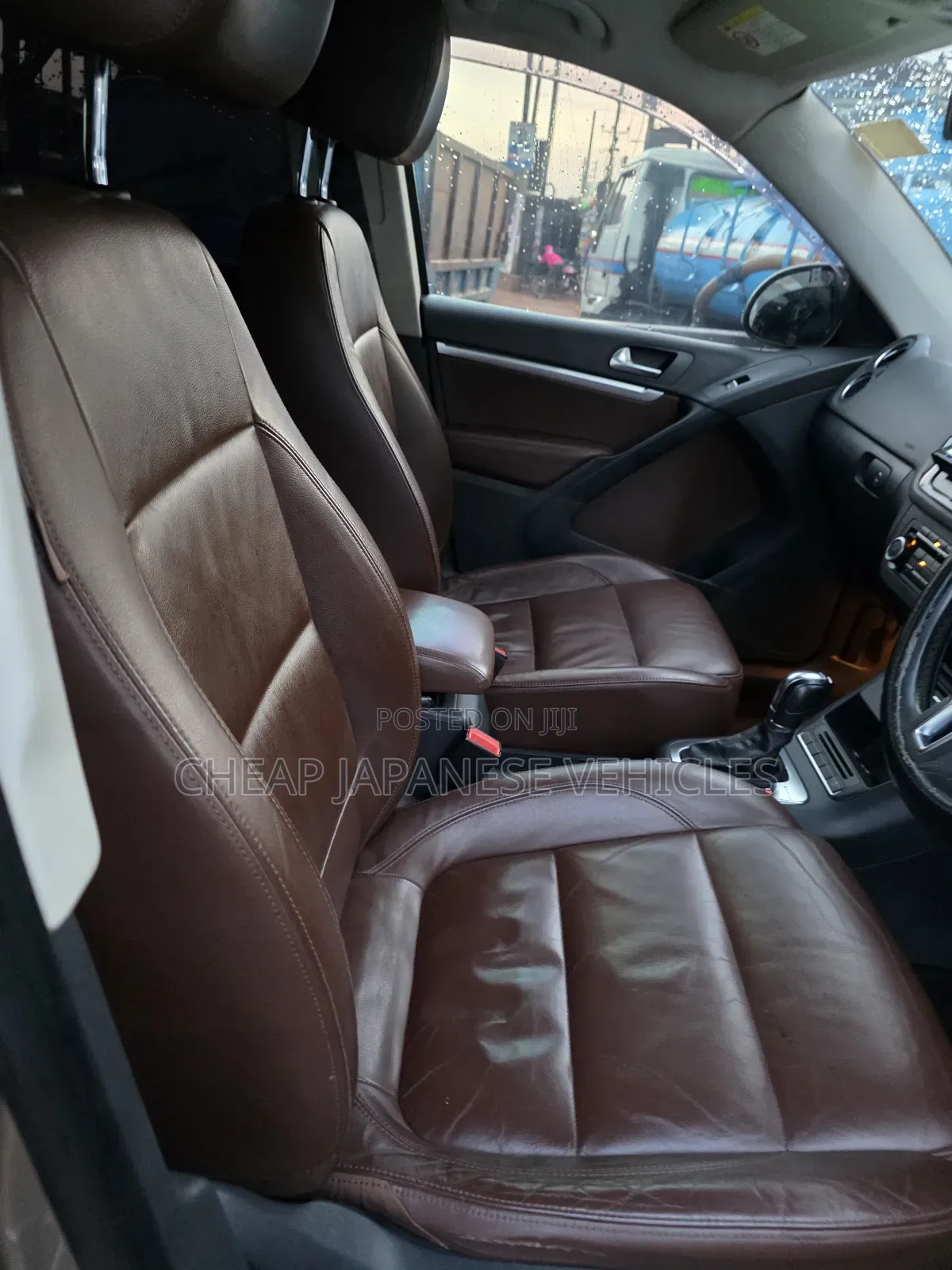 Volkswagen Tiguan 2012 Beige