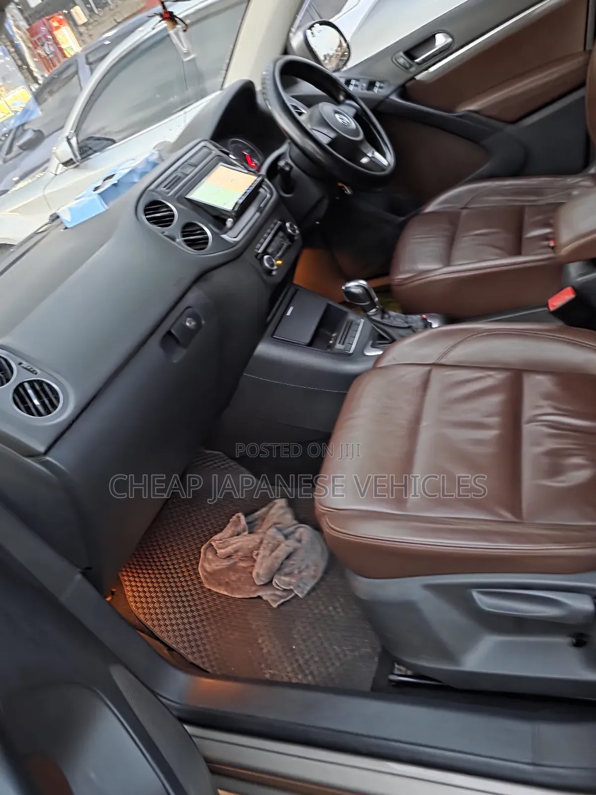 Volkswagen Tiguan 2012 Beige