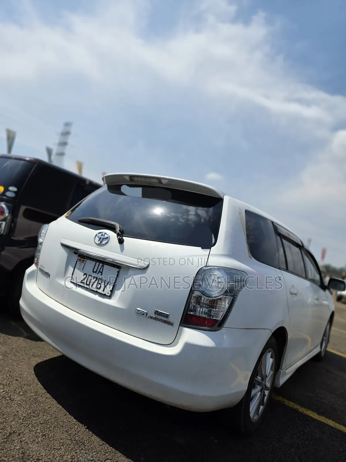 Toyota Corolla Fielder 2011 Pearl