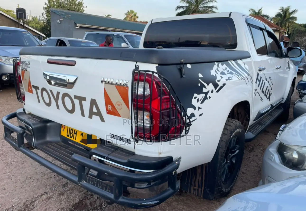 Toyota Hilux 2.8 Diesel 2020 White