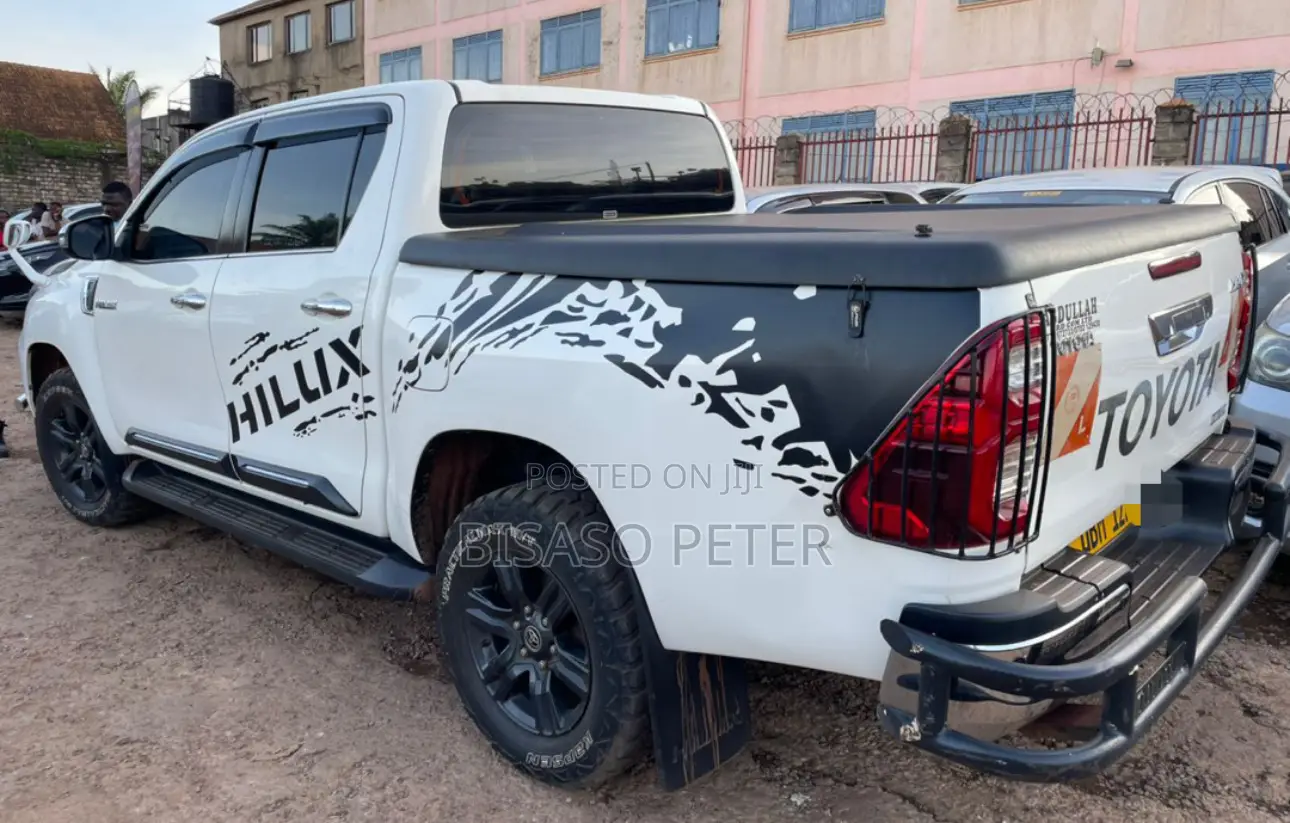 Toyota Hilux 2.8 Diesel 2020 White