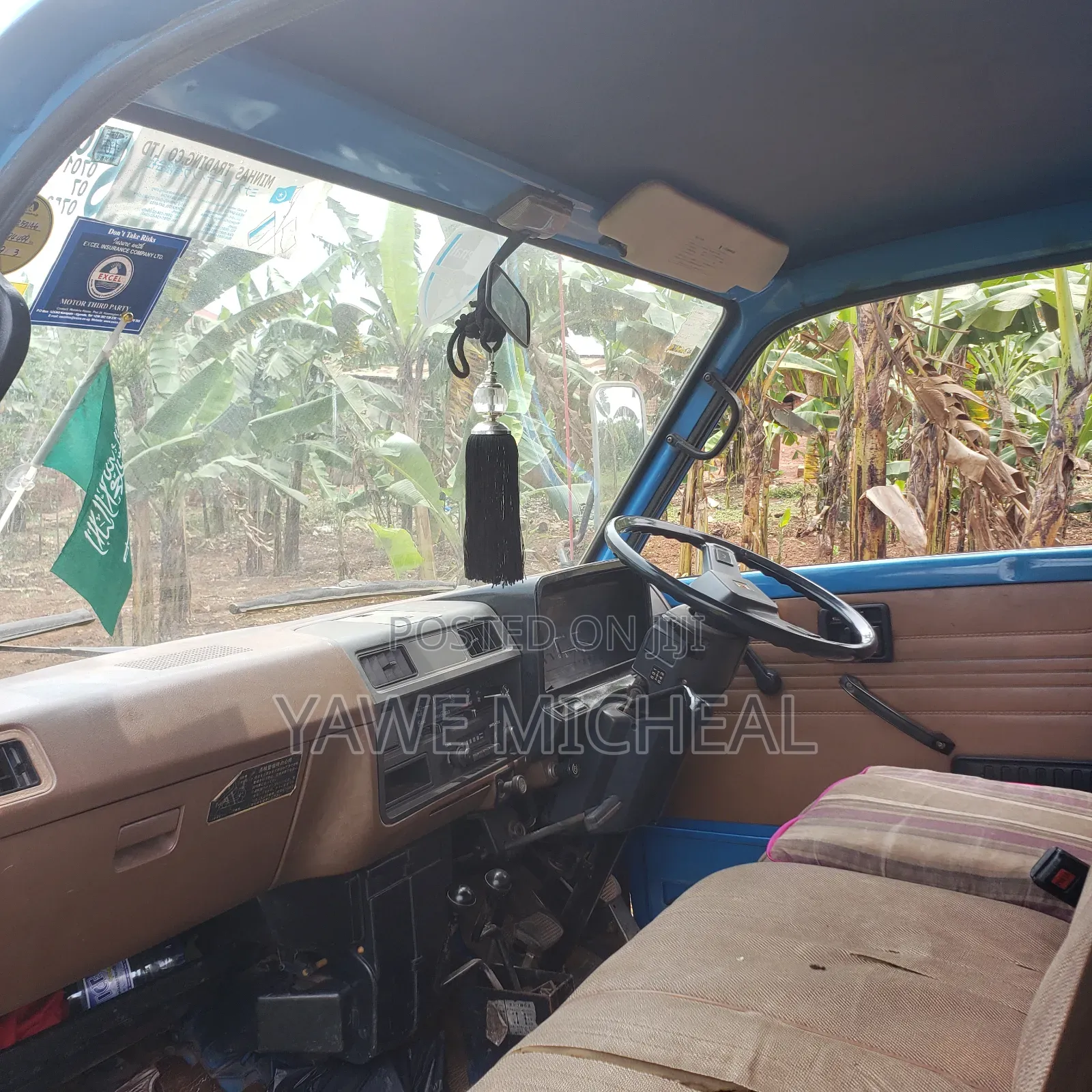 Isuzu Elf Truck 1981 Blue