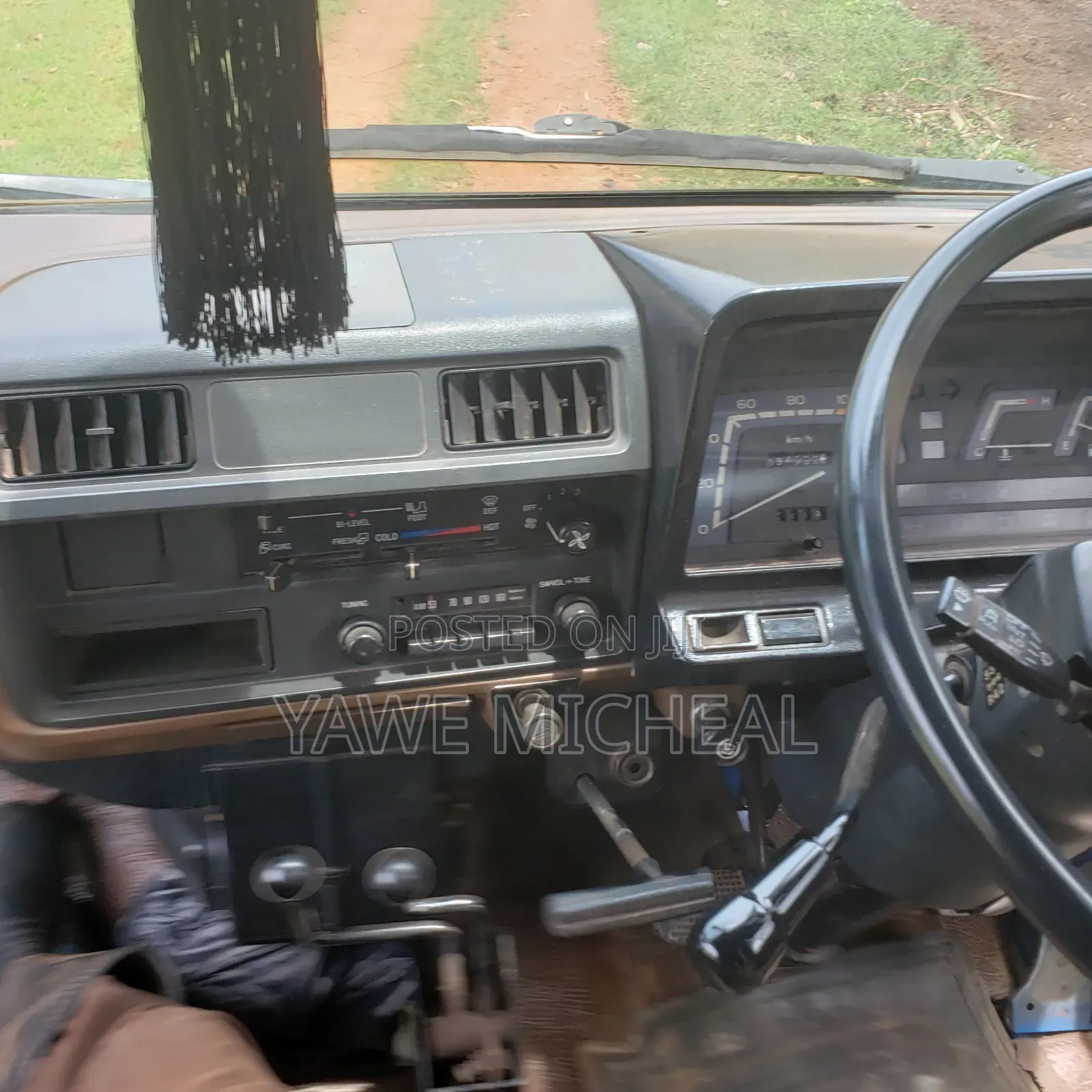 Isuzu Elf Truck 1981 Blue