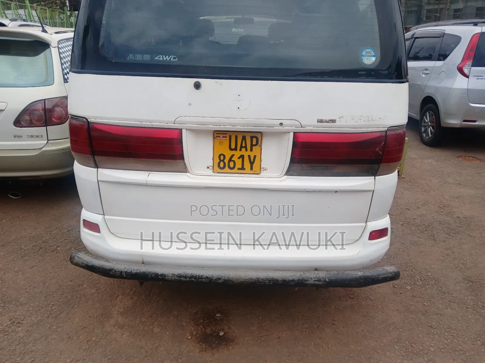 Toyota Regius 1995 White