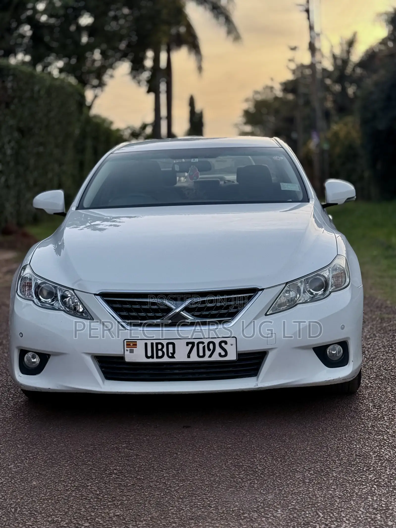 Toyota Mark X 2.5 AWD 2011 White
