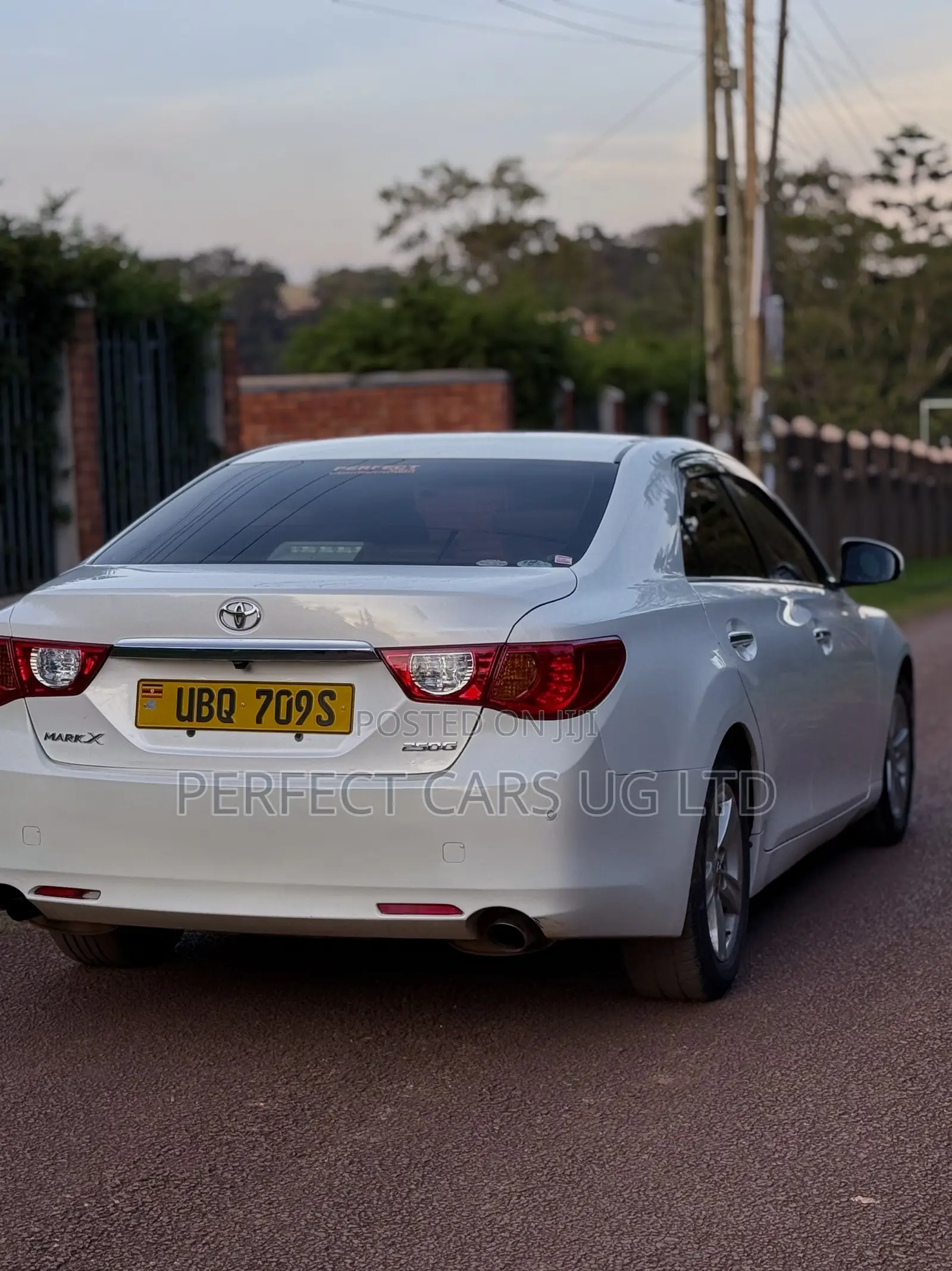 Toyota Mark X 2.5 AWD 2011 White
