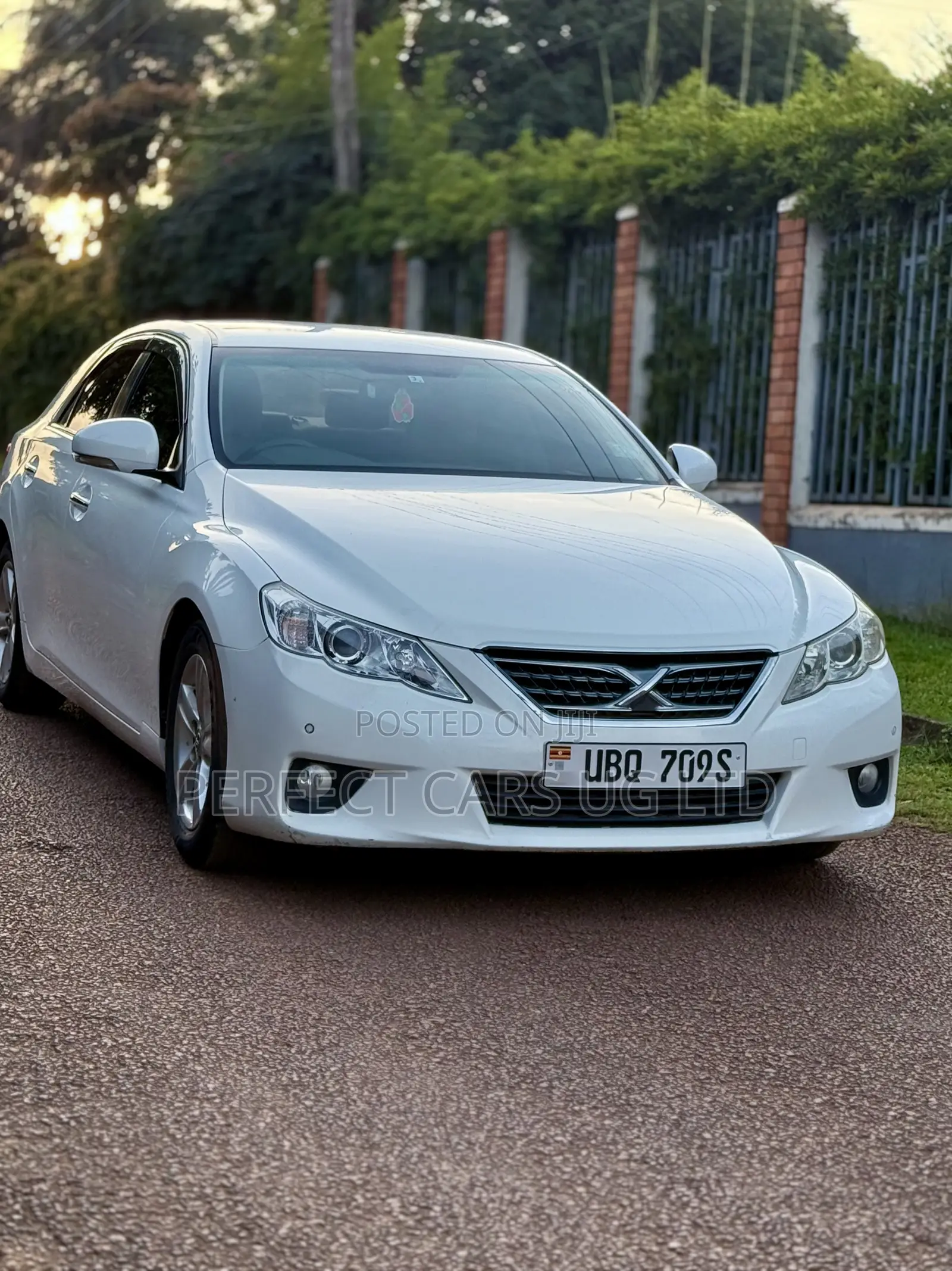 Toyota Mark X 2.5 AWD 2011 White