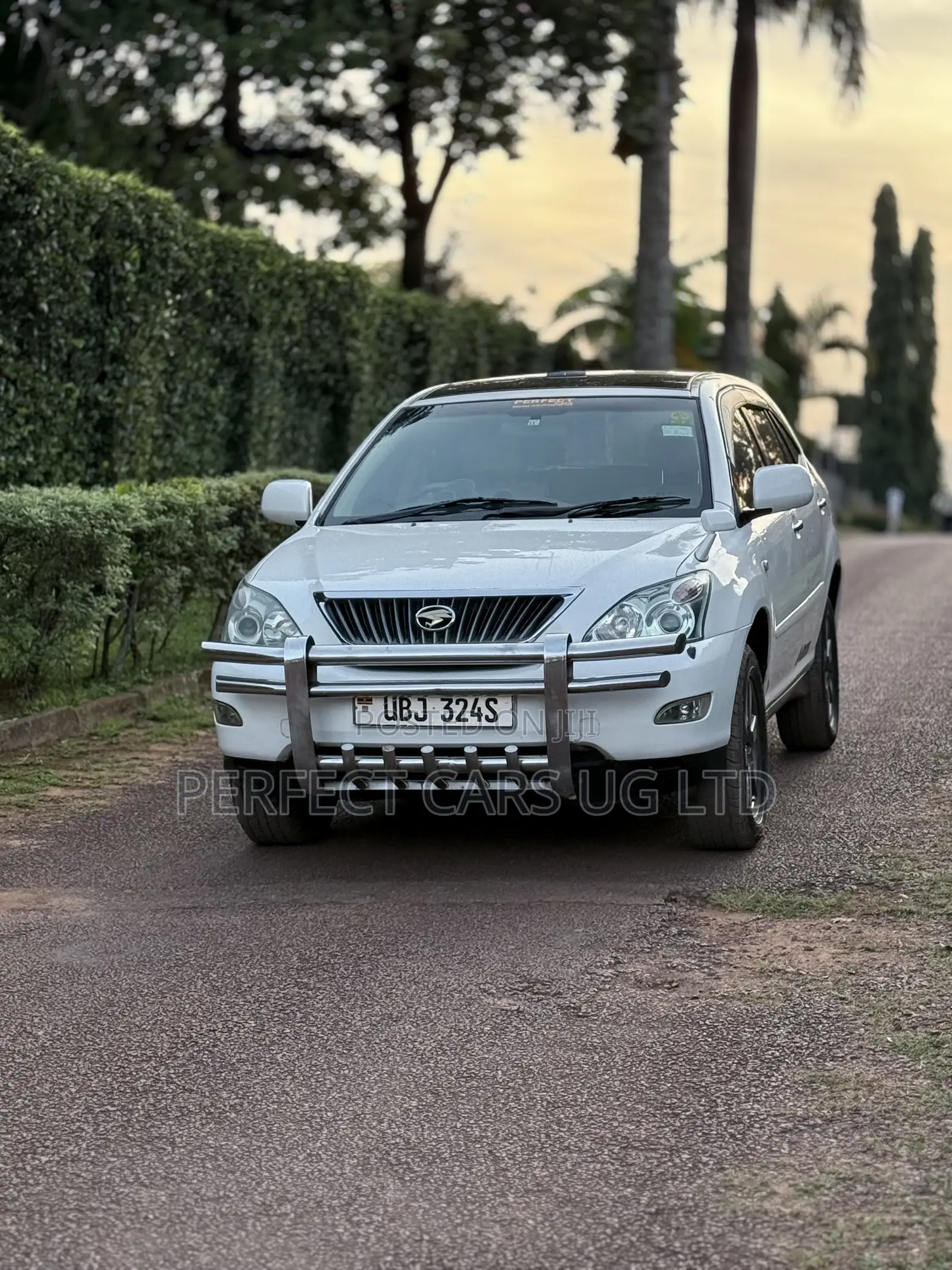 Toyota Harrier 2.4 2008 Off white