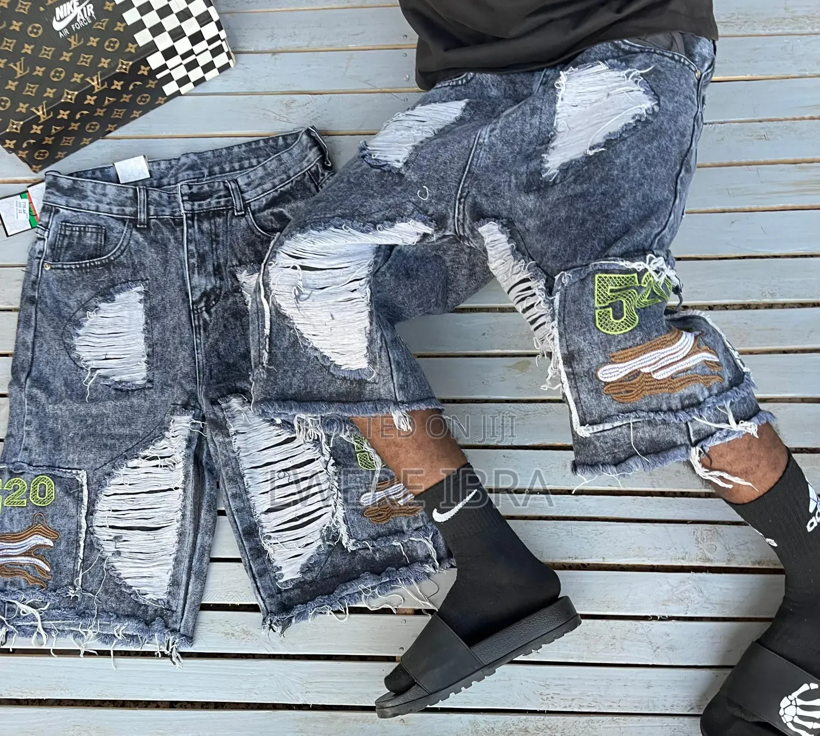 Black Damage Three Quarter Jeans