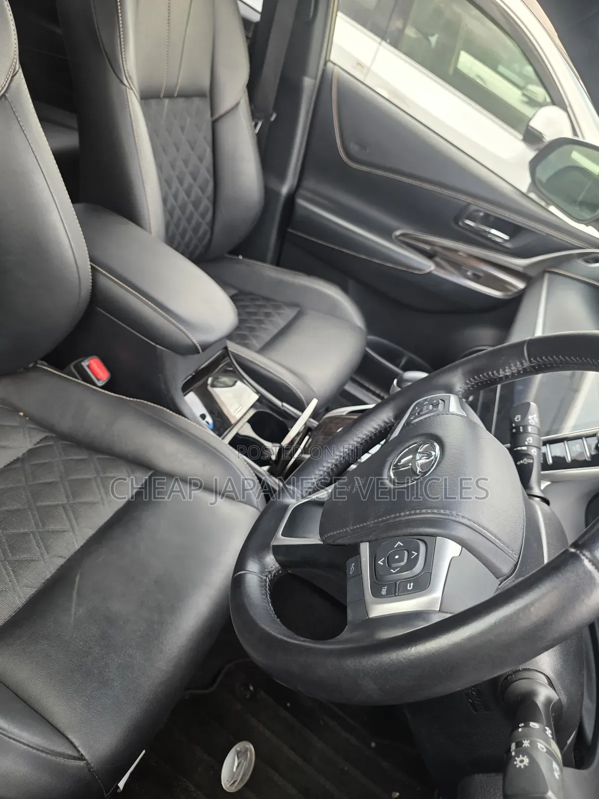 Toyota Harrier 2.5 Hybrid 4WD 2014 Silver