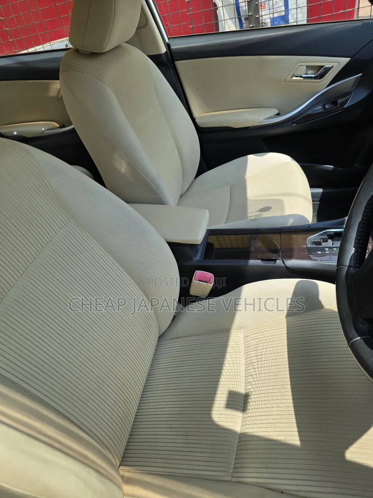 Toyota Premio 2017 Pearl