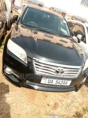Toyota Vanguard 2011 Black