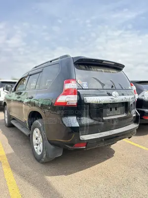 Toyota Land Cruiser Prado 2.8 2017 Black