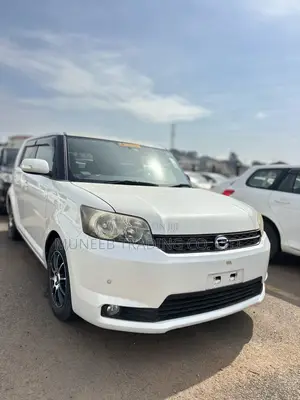 Toyota Corolla Rumion Hatchback 1.8 AWD 2012 White