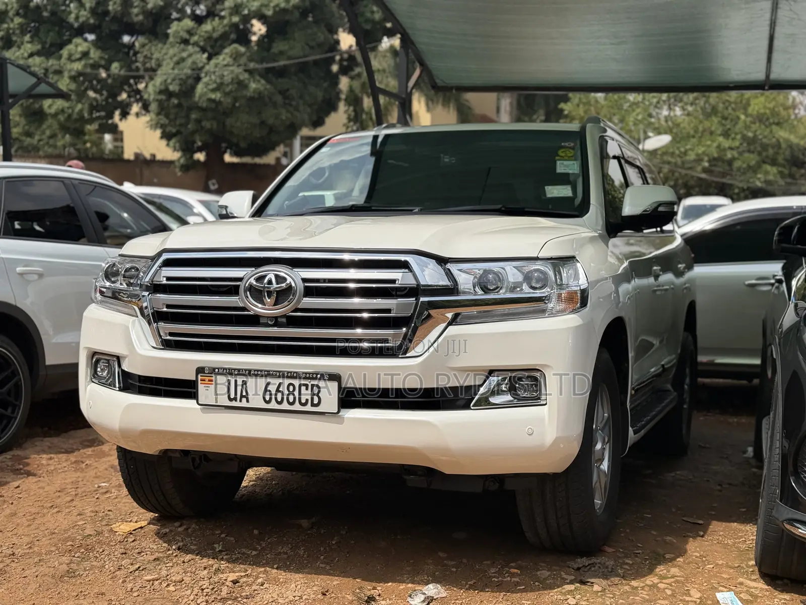 Toyota Land Cruiser Prado 2011 White