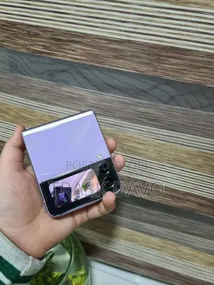 New Samsung Galaxy Z Flip 3 256 GB Pink