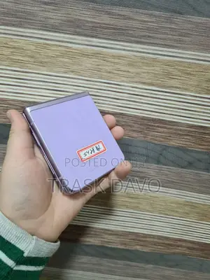 New Samsung Galaxy Z Flip 3 256 GB Pink