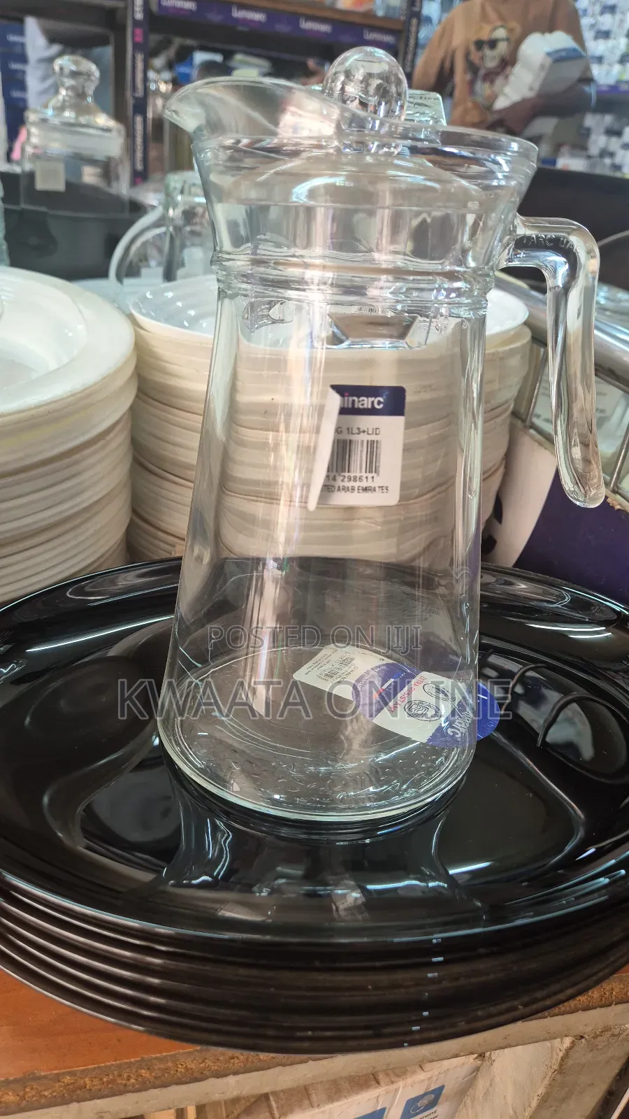 Glass Pitcher Jug With Lid Milk Carafe Glass Water Jug for Dining