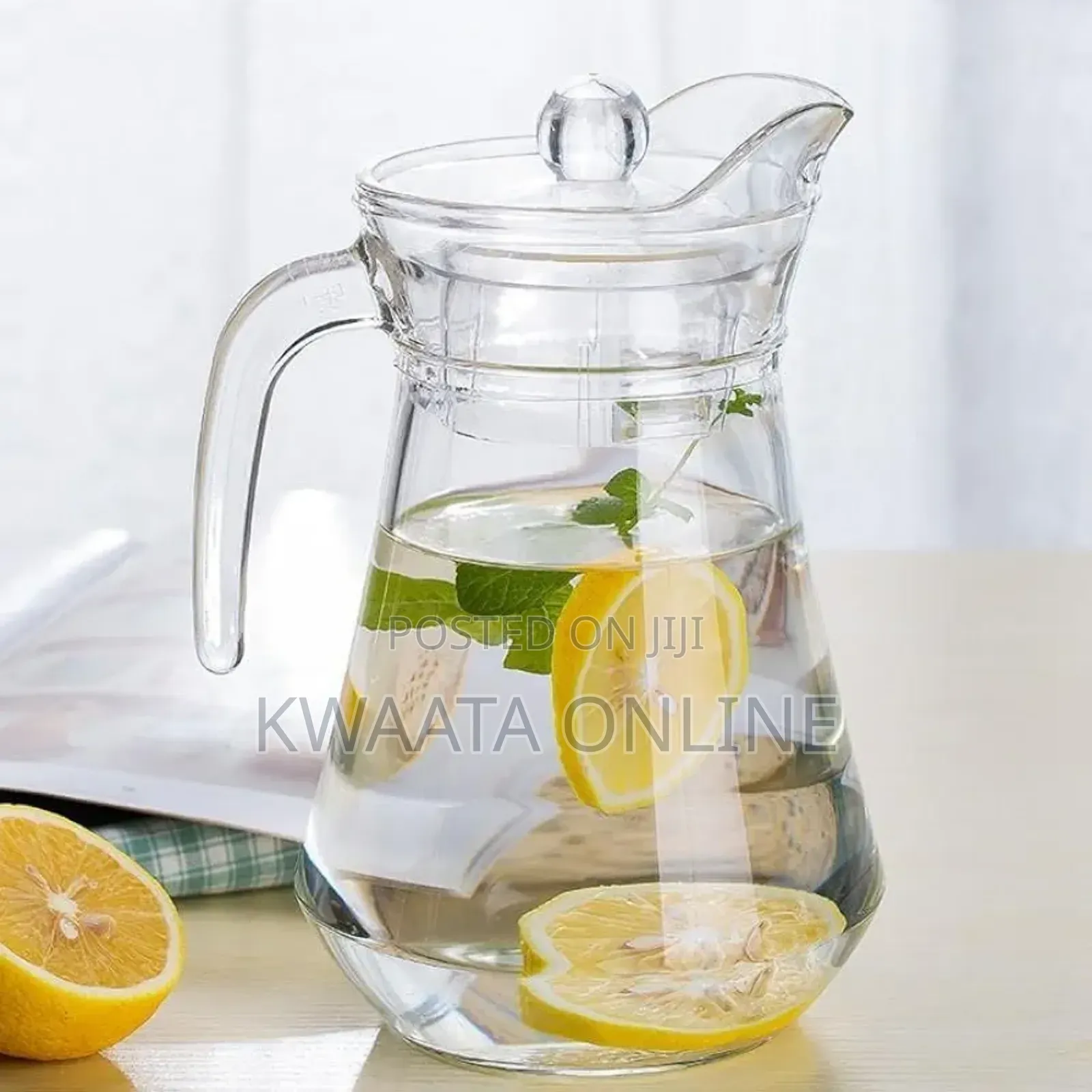 Glass Pitcher Jug With Lid Milk Carafe Glass Water Jug for Dining