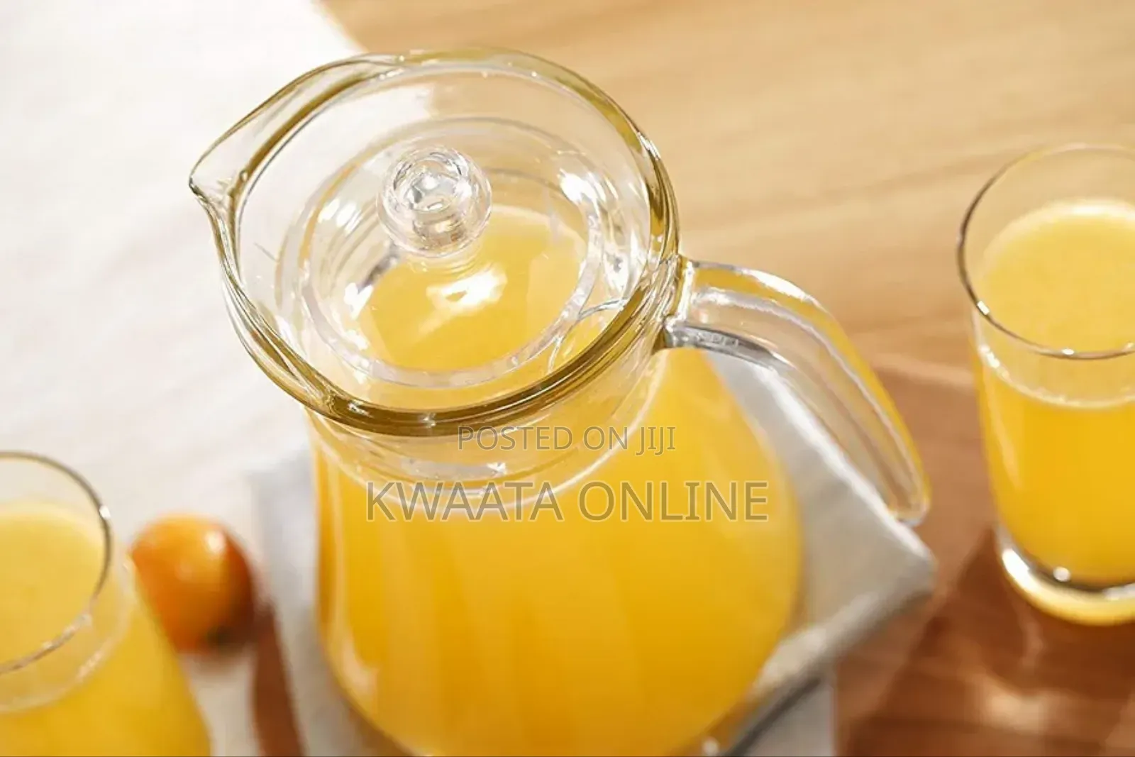 Glass Pitcher Jug With Lid Milk Carafe Glass Water Jug for Dining