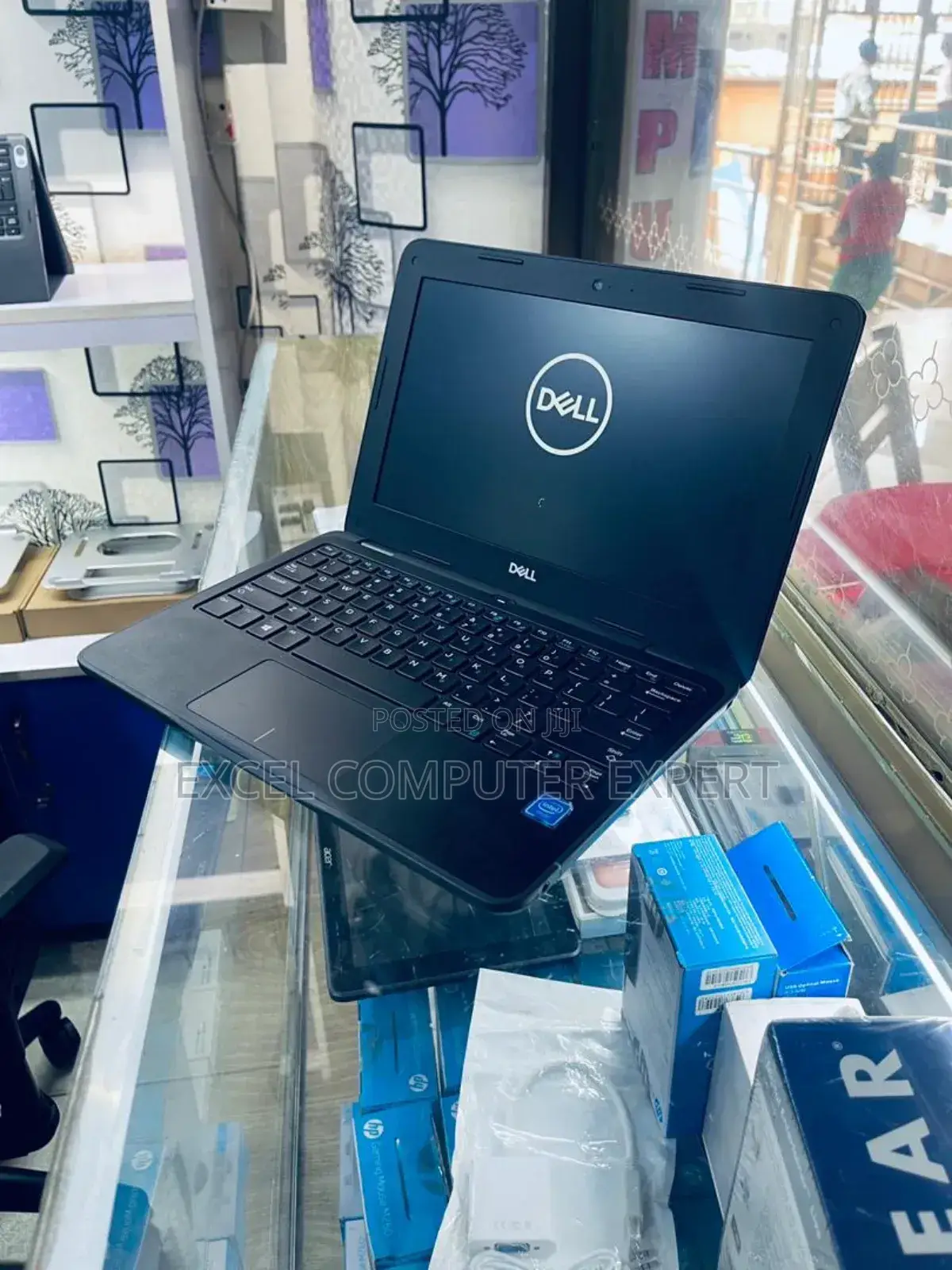 New Laptop Dell Latitude 3120 4GB Intel Core I3 SSD 128GB