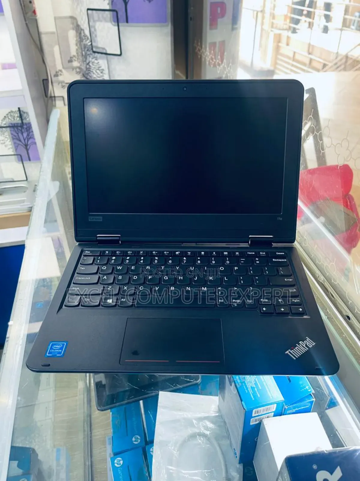 New Laptop Lenovo Yoga 11e 4GB Intel Core I3 SSD 128GB