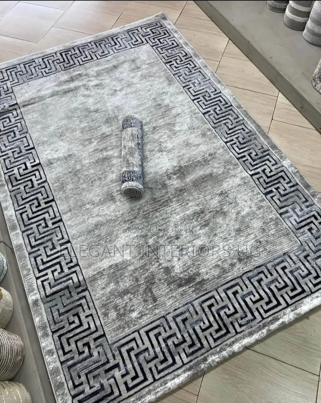 Elegant Center Carpets Available in All Designs in All Sizes