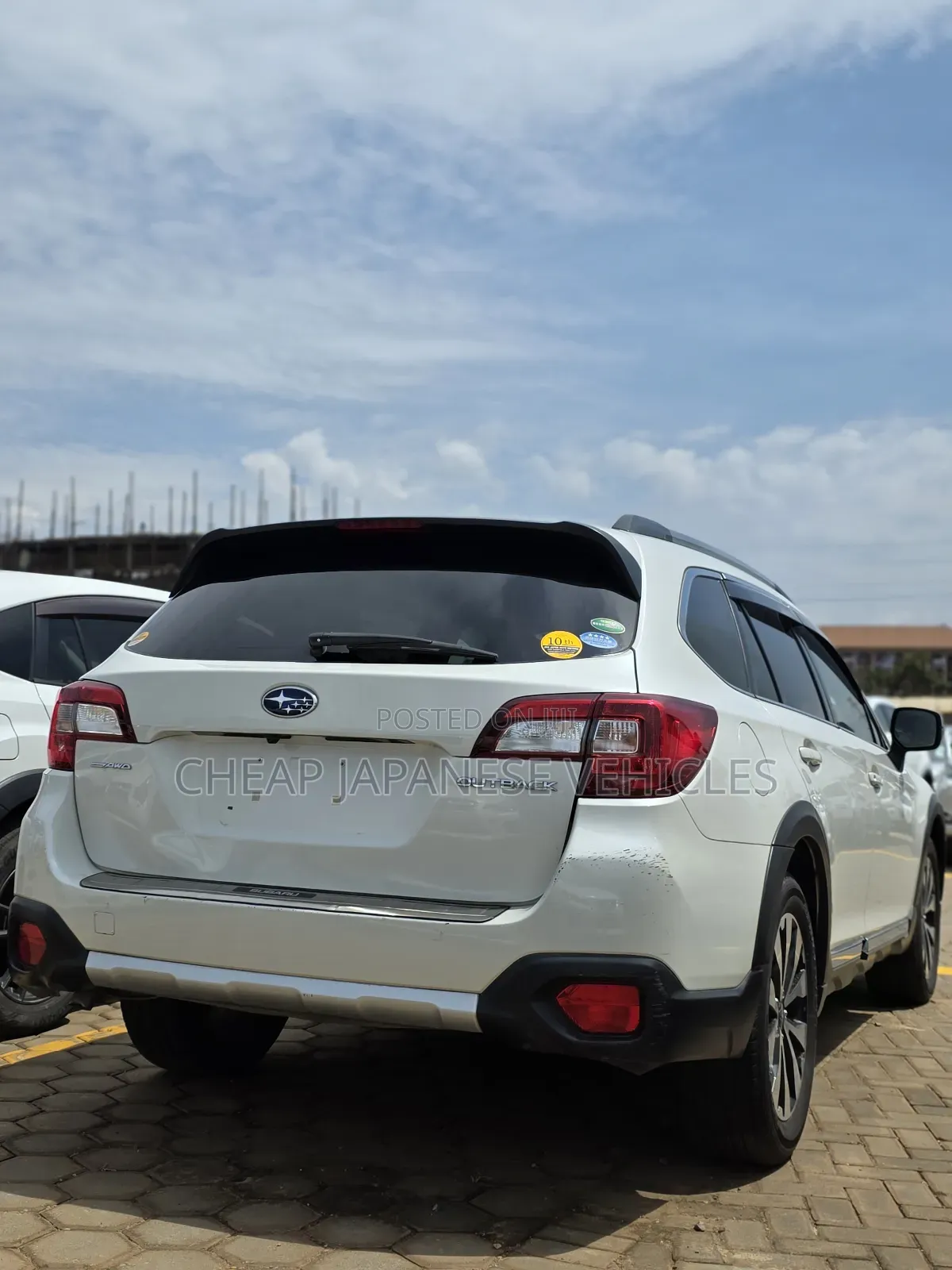 Subaru Outback 2.5i Premium AWD 2017 White