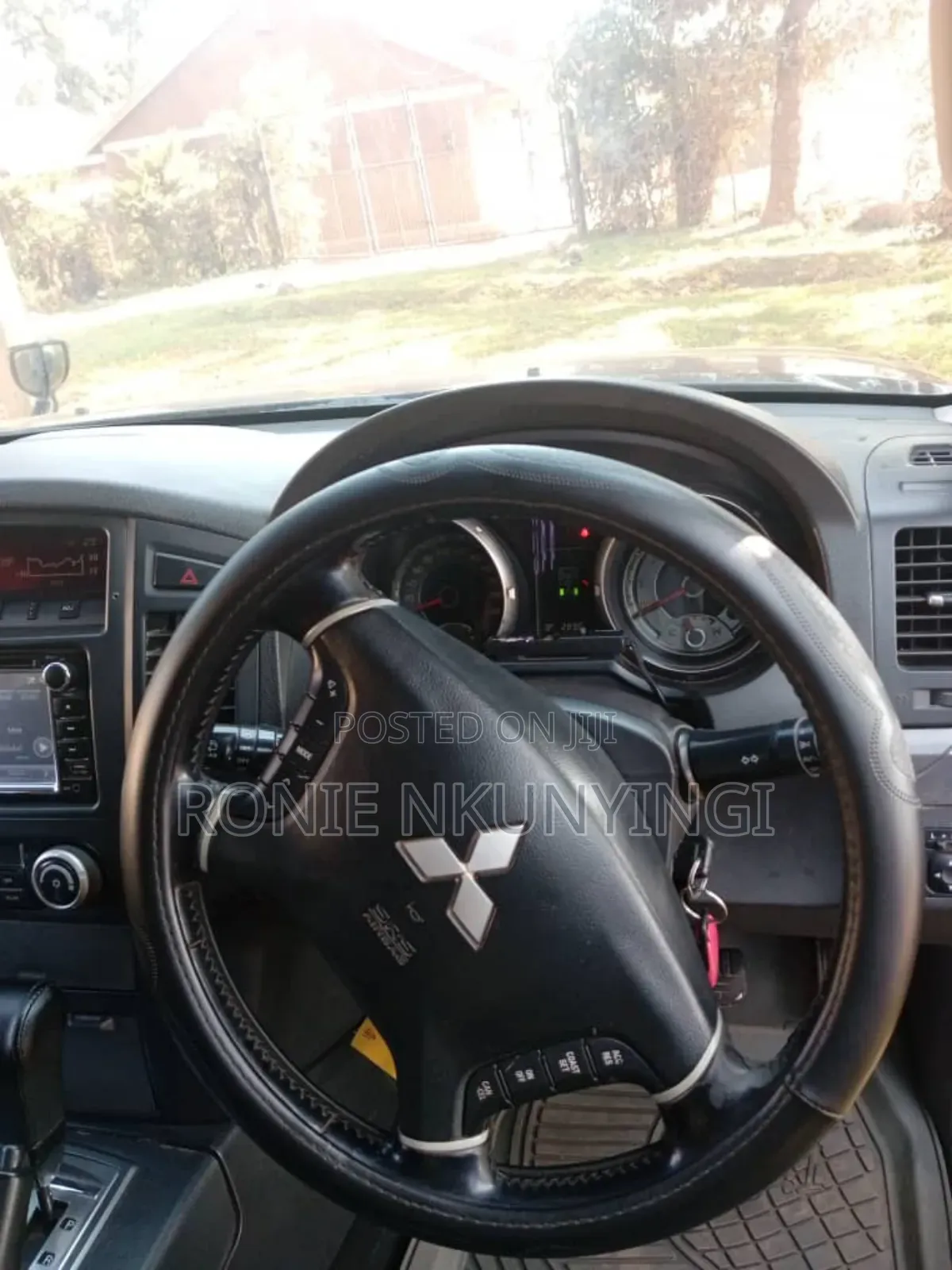 Mitsubishi Pajero 2010 Black