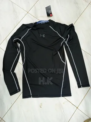 Under Armour Heatgear Compression Long Sleeve Shirt.