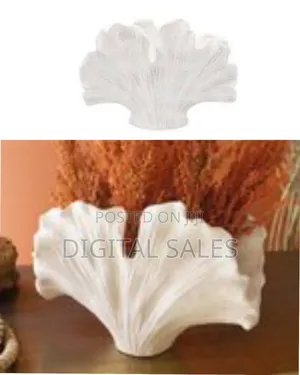 White Coral Sculpture Flower Vase
